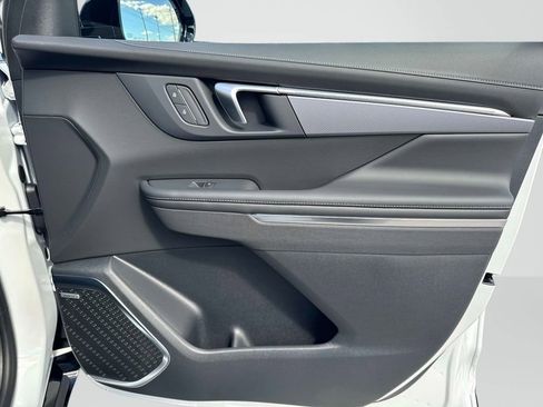 New 2026 Buick Enclave Sport Touring w/ Power Package FWD image 18