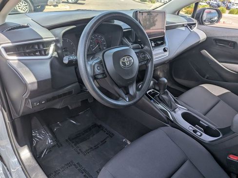 Used 2023 Toyota Corolla LE FWD image 11