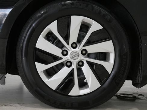 Used 2024 Nissan Altima 2.5 S FWD image 9