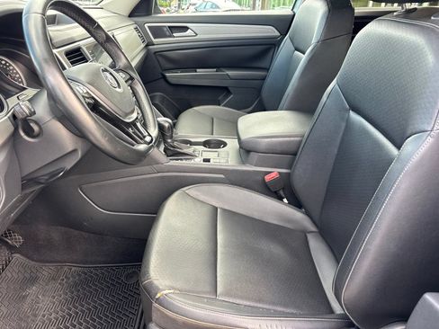 Used 2019 Volkswagen Atlas SE w/ Towing Package FWD image 14