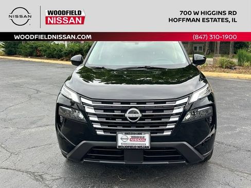 Certified 2025 Nissan Rogue SV AWD/4WD image 2