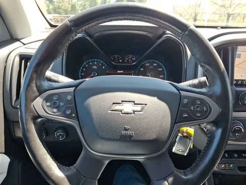 Used 2021 Chevrolet Colorado Z71 w/ Safety Package image 21