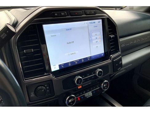 Used 2022 Ford F350 Limited image 7