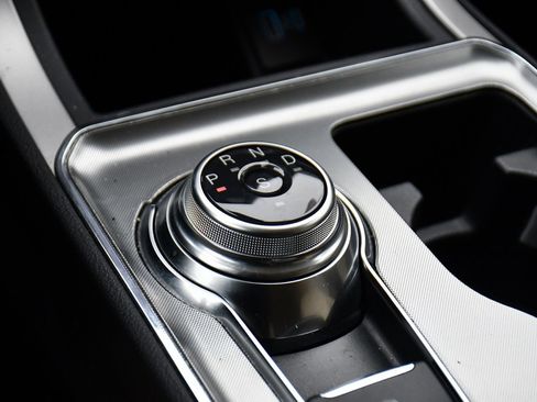 Used 2022 Ford Edge SEL w/ Convenience Package image 32