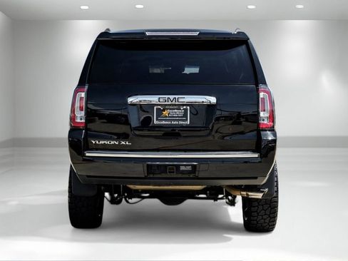 Used 2018 GMC Yukon XL Denali w/ Open Road Package image 8