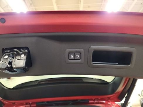 Certified 2025 MAZDA CX-70 3.3 Turbo S w/ Premium Package image 28