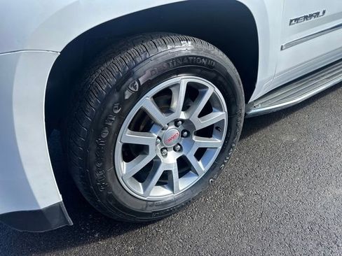 Used 2018 GMC Yukon XL Denali w/ Open Road Package image 43