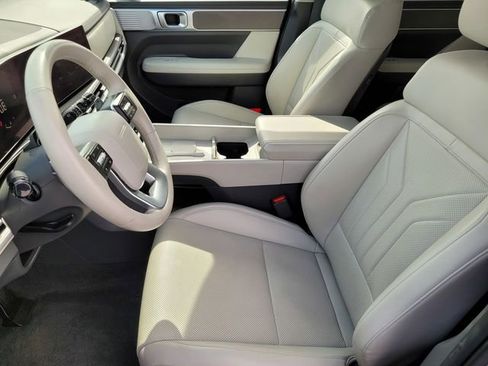 Used 2025 Hyundai Santa Fe SEL AWD/4WD image 15