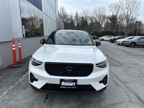 New 2026 Volvo XC40 B5 Ultra w/ Climate Package image 3