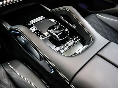 New 2026 Mercedes-Benz Maybach GLS 600 4MATIC image 6