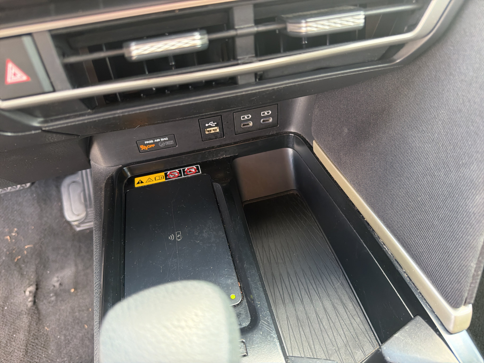 Used 2025 Toyota Camry LE FWD image 20
