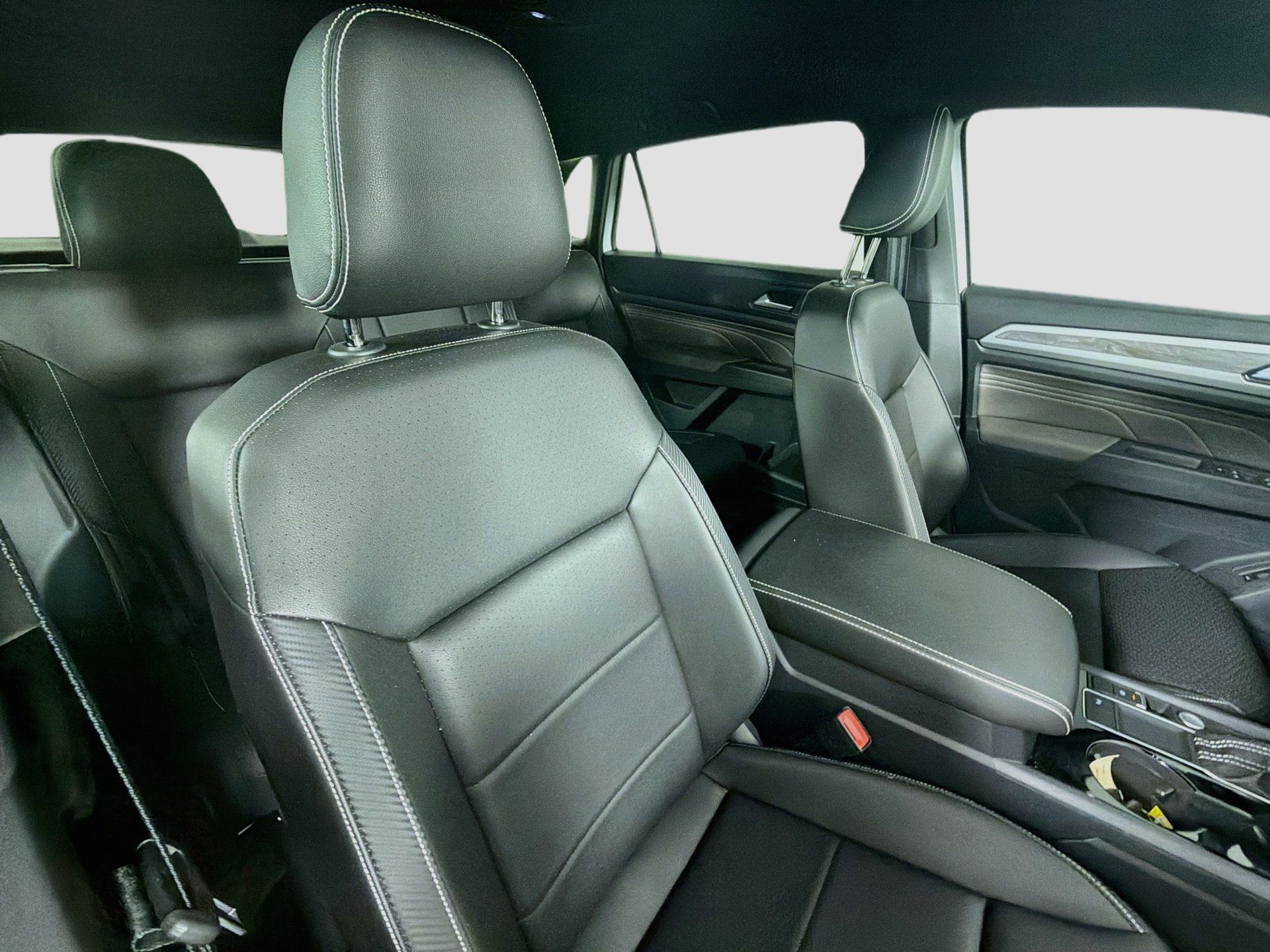 Certified 2023 Volkswagen Atlas Cross Sport SE FWD image 24