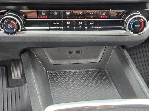 New 2026 Chevrolet Equinox LT image 18