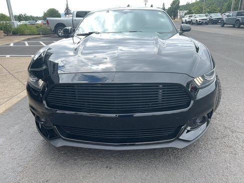 Used 2015 Ford Mustang Coupe RWD image 5