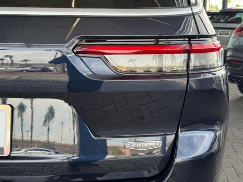 Used 2023 Jeep Grand Cherokee L Summit w/ Advanced Protech Group IV image 23