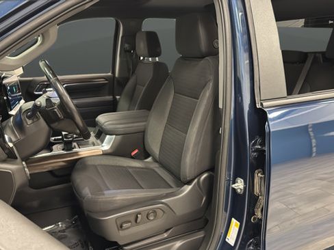 Used 2023 Chevrolet Silverado 1500 RST w/ Protection Package AWD/4WD image 9