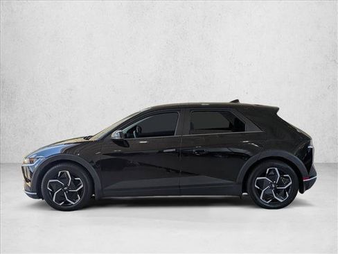 Used 2022 Hyundai Ioniq 5 SEL RWD image 2