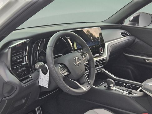 New 2026 Lexus TX 500h AWD w/ Technology Package image 11
