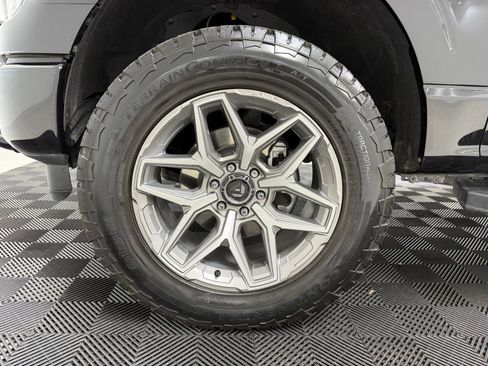 Used 2022 Ford F150 Lariat AWD/4WD image 11