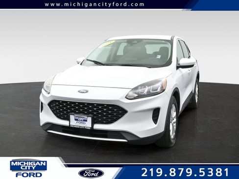 Used 2021 Ford Escape SE w/ Convenience Package FWD image 1