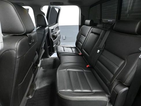 Used 2018 GMC Sierra 3500 Denali image 43