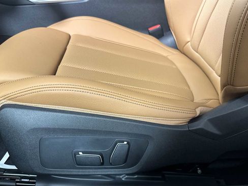 New 2025 BMW 230i xDrive Coupe w/ Convenience Package image 12