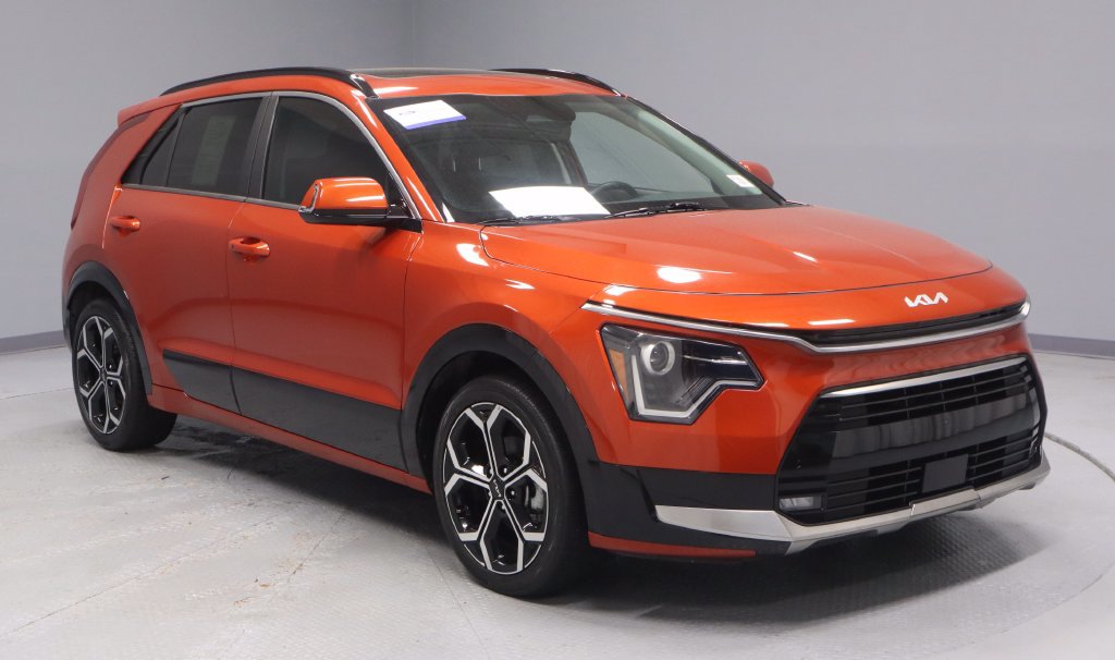 Used 2023 Kia Niro EX Touring FWD image 1
