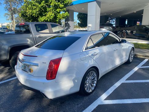 Used 2018 Cadillac CTS Luxury image 12