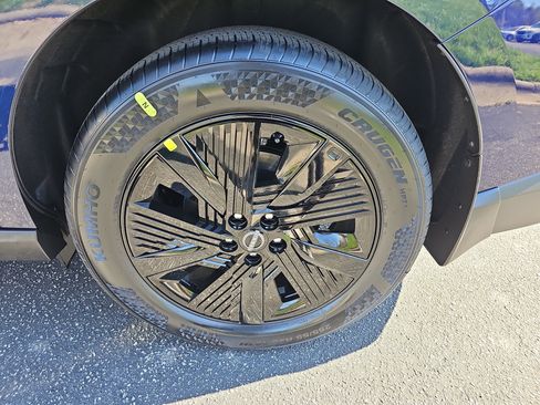 New 2025 Nissan Murano SV image 32