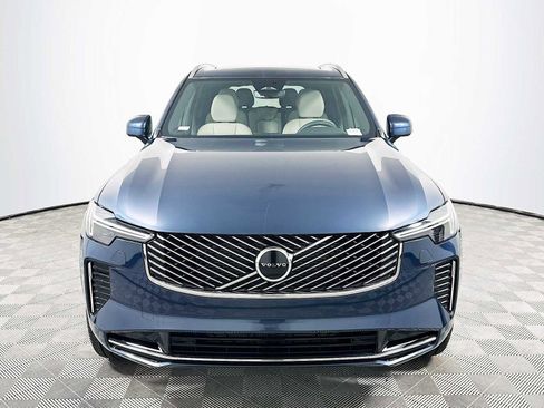 New 2026 Volvo XC90 B5 Core image 2
