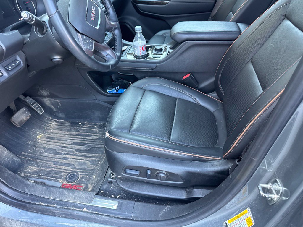 Used 2023 GMC Acadia AT4 w/ Technology Package AWD/4WD image 11