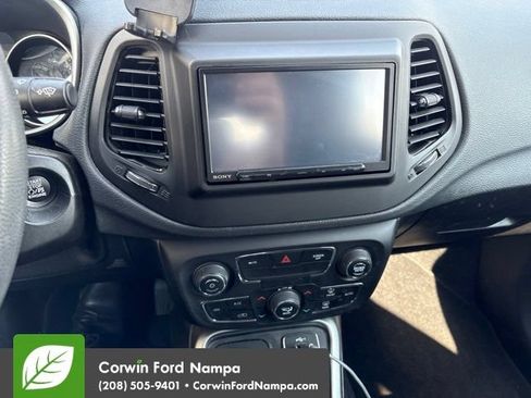 Used 2020 Jeep Compass Sport AWD/4WD image 11
