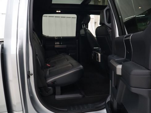 Certified 2022 Ford F250 Platinum w/ FX4 Off-Road Package AWD/4WD image 25