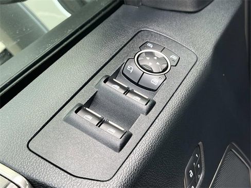 Used 2019 Ford F150 Raptor w/ Equipment Group 802A Luxury image 24