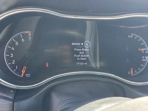 Used 2019 Jeep Grand Cherokee Limited w/ Trailer Tow Group IV image 9