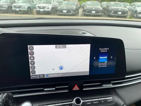 Certified 2023 Hyundai Elantra Limited FWD image 18