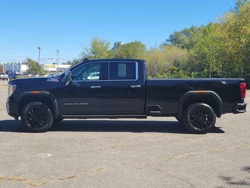 Used 2021 GMC Sierra 3500 Denali w/ Denali Black Diamond Edition AWD/4WD image 8