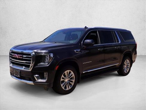 Used 2023 GMC Yukon XL SLT w/ SLT Luxury Package AWD/4WD image 11
