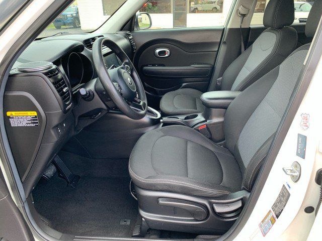 Used 2019 Kia Soul + FWD image 7