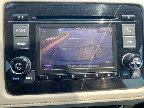 Used 2022 Honda HR-V LX image 21