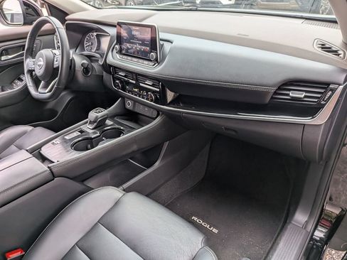 Used 2023 Nissan Rogue SL FWD image 31