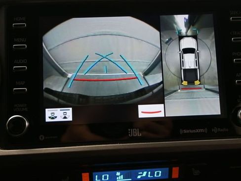 Used 2021 Toyota Tacoma Limited RWD image 17