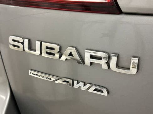 Used 2010 Subaru Outback 2.5i Limited image 16