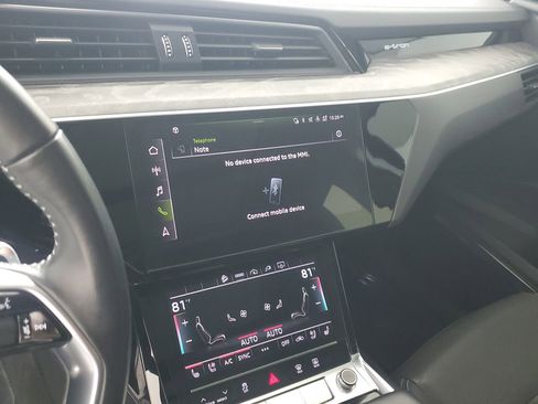 Certified 2021 Audi e-tron Premium Plus w/ Premium Plus Package image 8