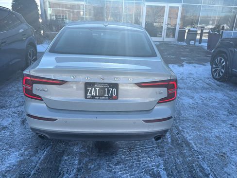 Used 2020 Volvo S60 T5 Momentum w/ Protection Package Premier image 5