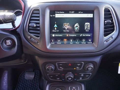 Used 2021 Jeep Compass Trailhawk image 19