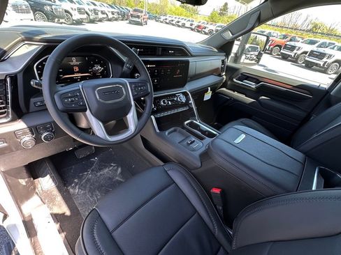 New 2026 GMC Sierra 2500 Denali w/ Denali Reserve Package AWD/4WD image 18
