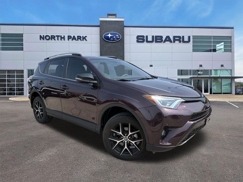Used 2018 Toyota RAV4 SE w/ Power Extra Value Package FWD image 1