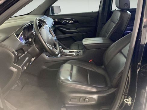 Certified 2023 Chevrolet Traverse RS FWD image 18