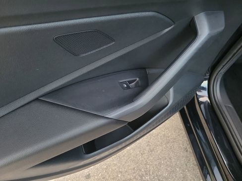 Used 2022 Volkswagen Jetta SEL image 12